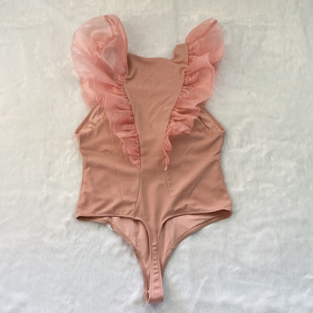 NWOT Intimately Free People Pink Rose Ruffle Flutter Sleeve Bodysuit - Picture 5 of 9